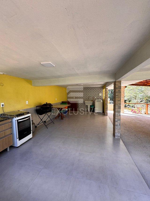 Belíssima Chácara em Amparo com 30.000 m²,  R$ 730.000,00 - Nova Friburgo/RJ Estrada Horácio Augusto Folly Nova Friburgo - 