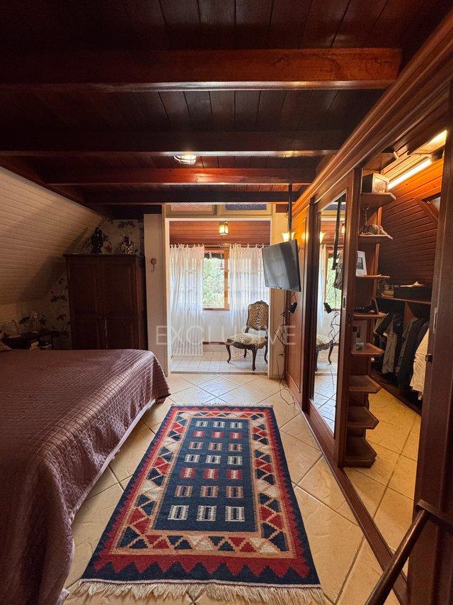 Casa com 4 dormitórios à venda, 202 m² por R$ 1.250.000,00 - Cônego- Nova Friburgo/RJ  Nova Friburgo - 