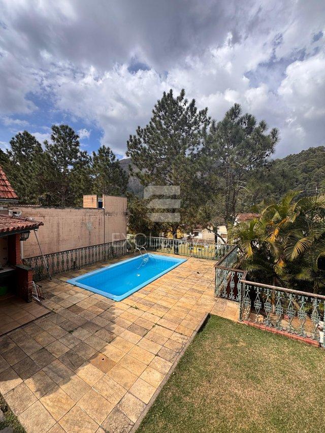 Casa com 4 dormitórios à venda, 202 m² por R$ 1.250.000,00 - Cônego- Nova Friburgo/RJ  Nova Friburgo - 