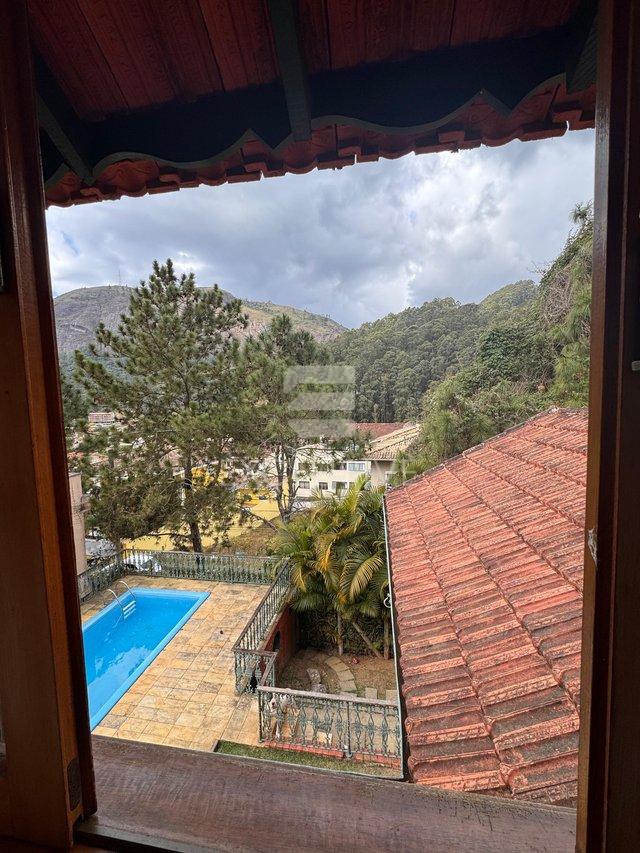 Casa com 4 dormitórios à venda, 202 m² por R$ 1.250.000,00 - Cônego- Nova Friburgo/RJ  Nova Friburgo - 
