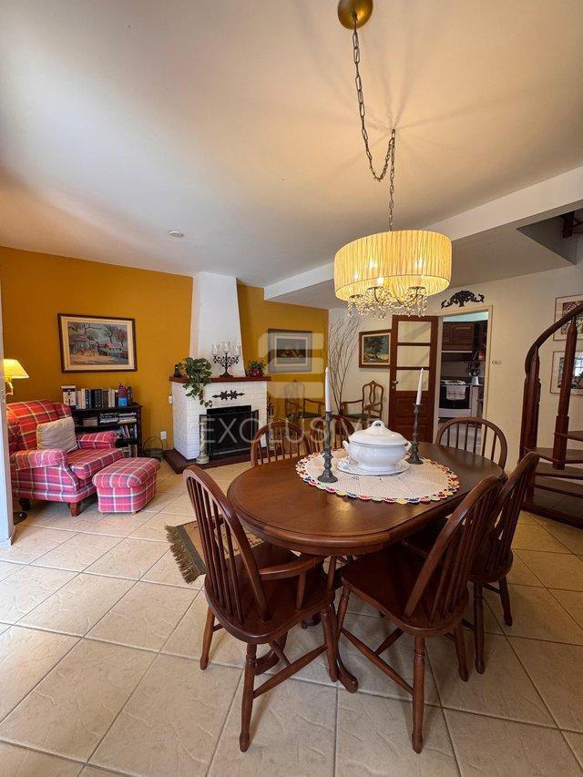 Casa com 4 dormitórios à venda, 202 m² por R$ 1.250.000,00 - Cônego- Nova Friburgo/RJ  Nova Friburgo - 