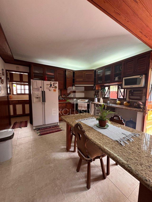 Casa com 4 dormitórios à venda, 202 m² por R$ 1.250.000,00 - Cônego- Nova Friburgo/RJ  Nova Friburgo - 