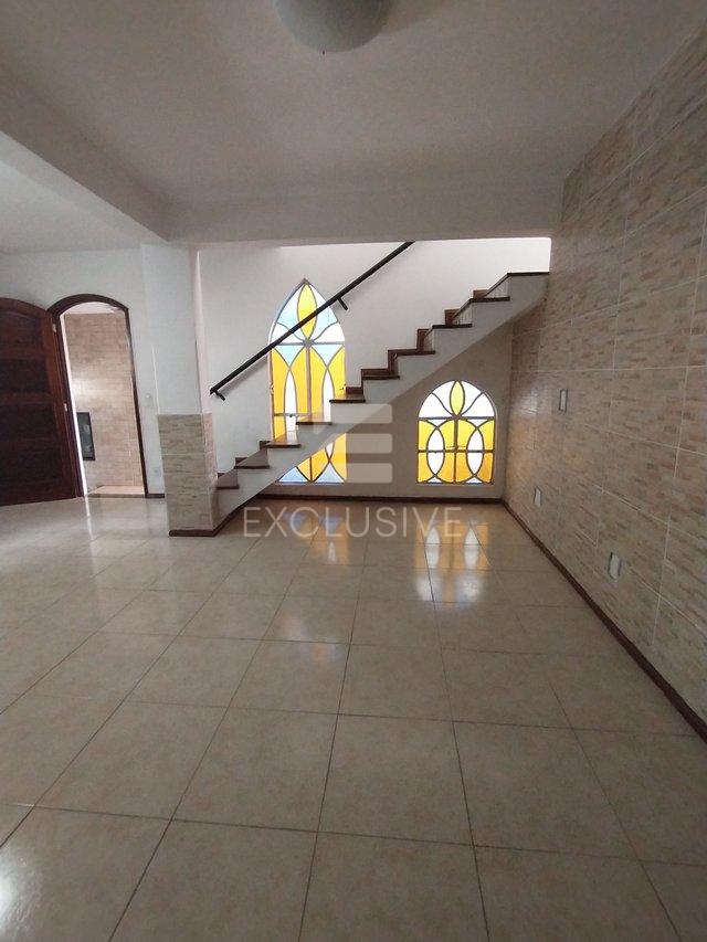 Casa com 4 dormitórios à venda, 372 m² por R$ 1650.000,00 - Braunes - Nova Friburgo/RJ  Nova Friburgo - 