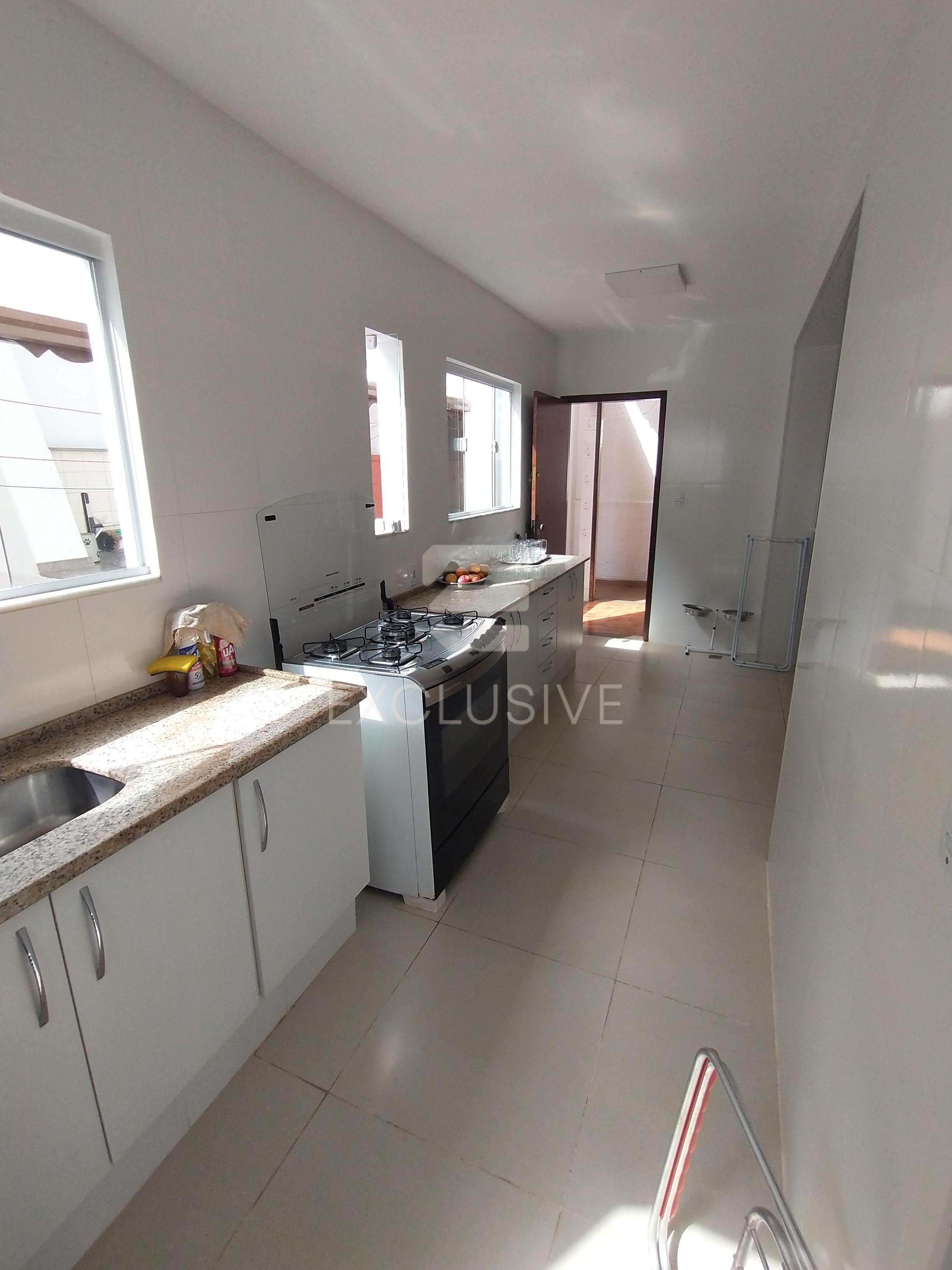 Casa com 4 dormit&oacute;rios &agrave; venda, 372 m&sup2; por R$ 1650.000,00 - Braunes - Nova Friburgo/RJ  Nova Friburgo - 