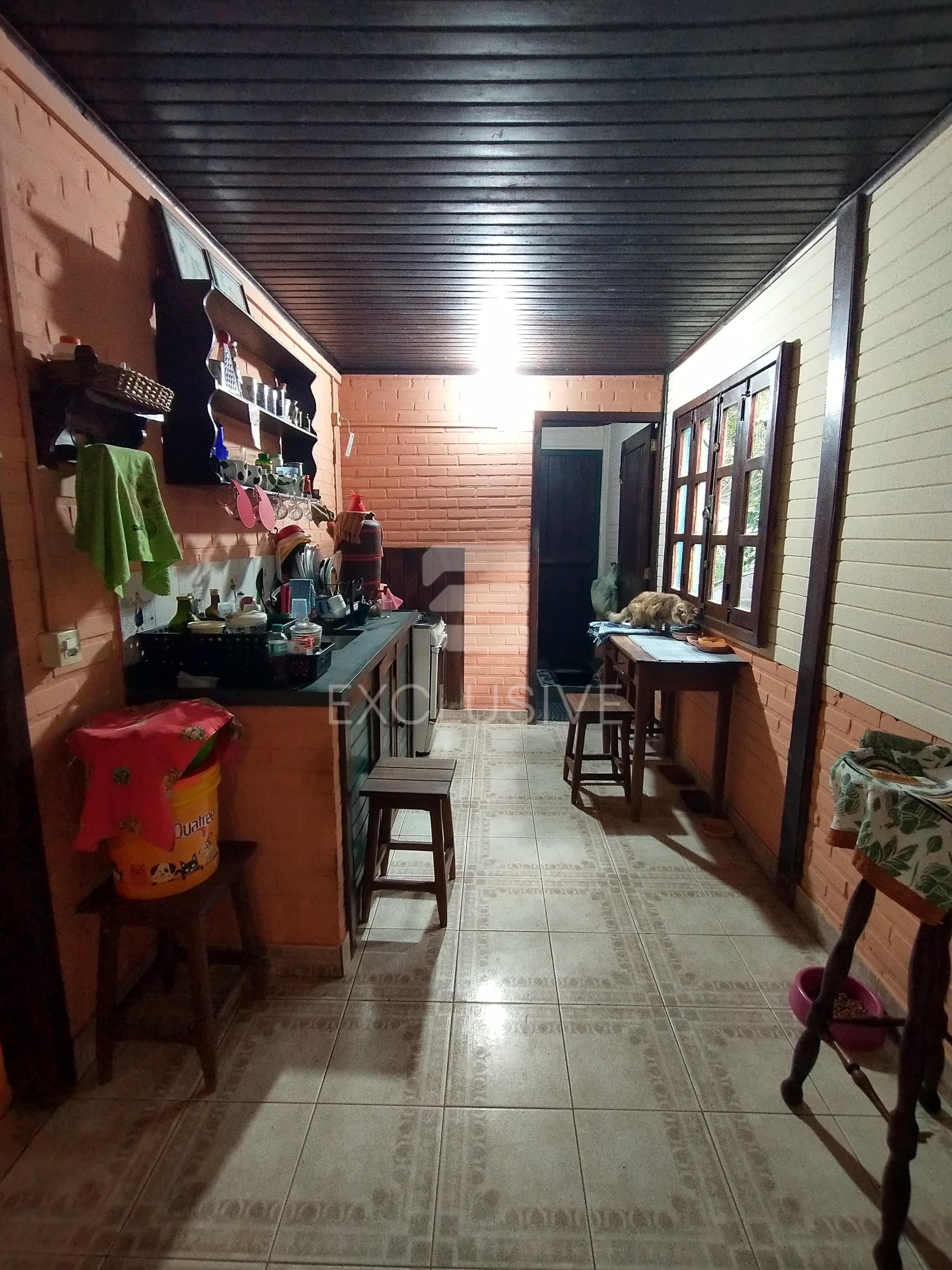 Casa com 4 dormit&oacute;rios &agrave; venda, 245 m&sup2; por R$ 620.000 - Cascatinha - Nova Friburgo/RJ  Nova Friburgo - 