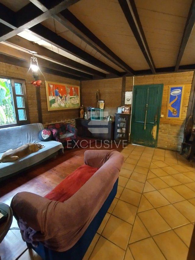 Casa com 4 dormitórios à venda, 245 m² por R$ 620.000 - Cascatinha - Nova Friburgo/RJ  Nova Friburgo - 