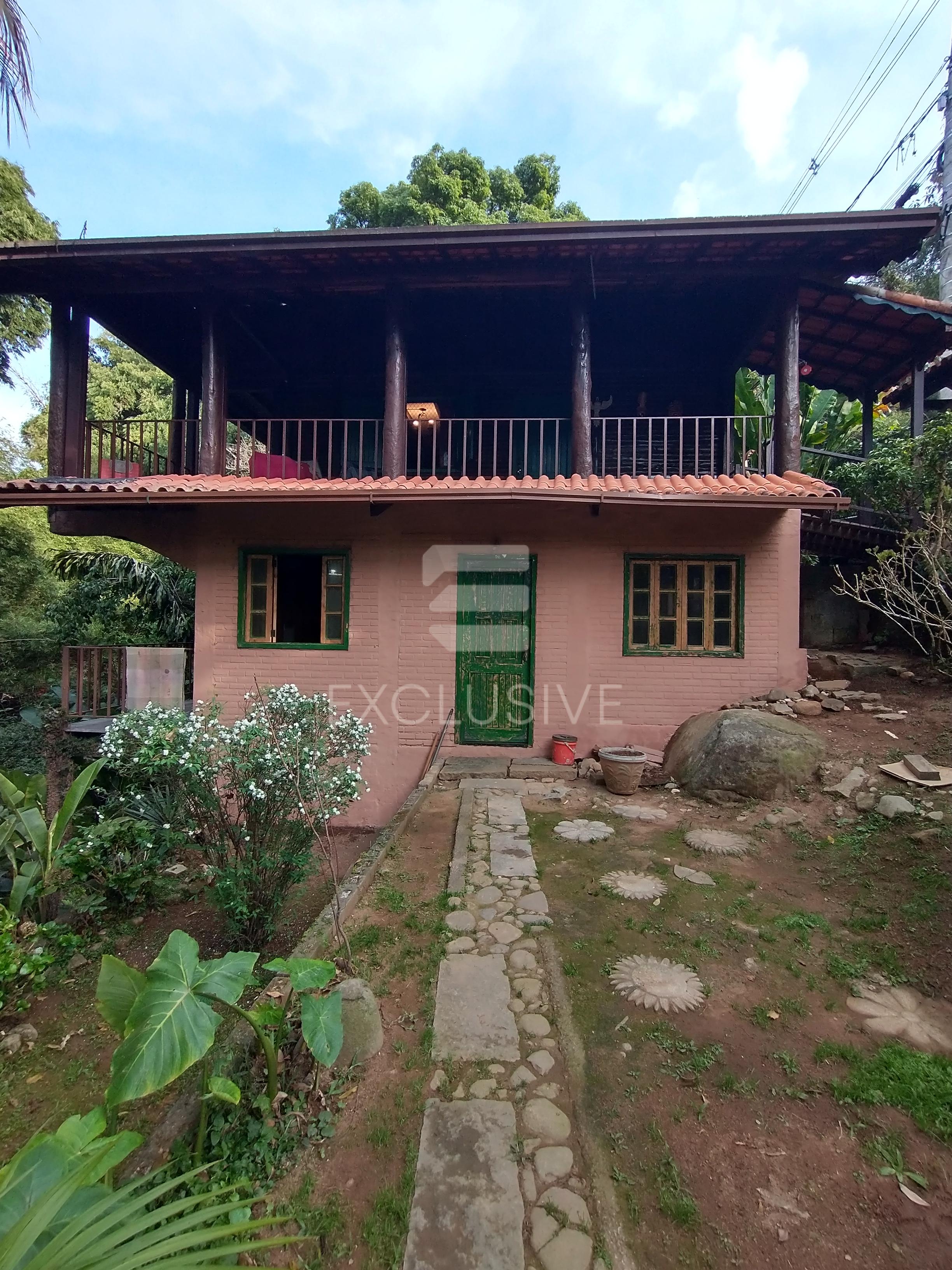 Casa com 4 dormit&oacute;rios &agrave; venda, 245 m&sup2; por R$ 620.000 - Cascatinha - Nova Friburgo/RJ  Nova Friburgo - 