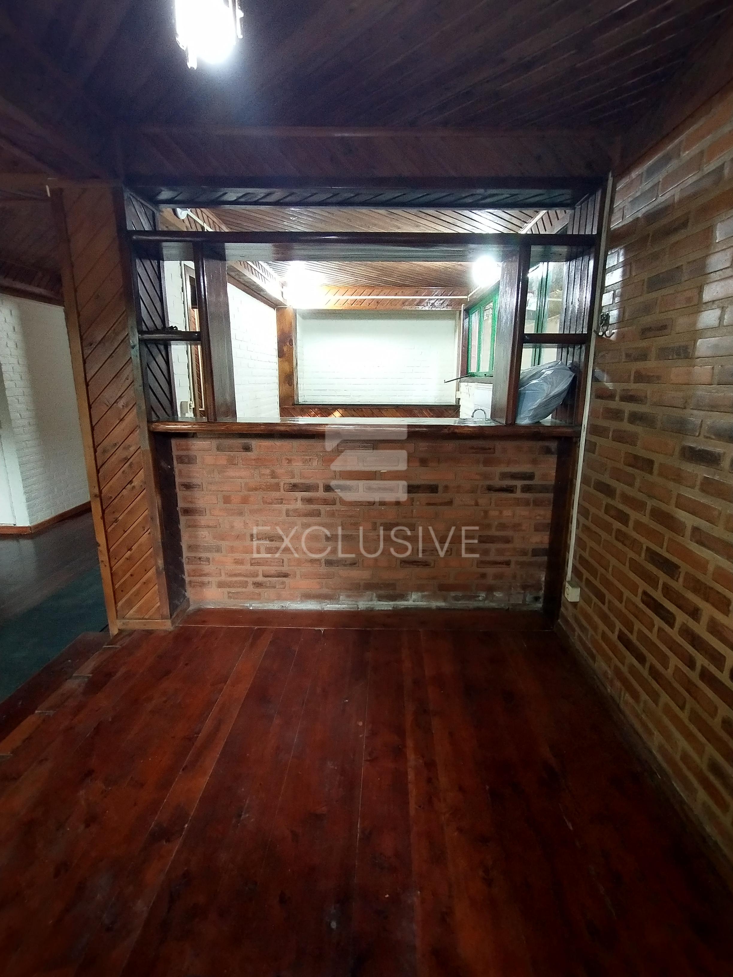 Casa com 4 dormit&oacute;rios &agrave; venda, 245 m&sup2; por R$ 620.000 - Cascatinha - Nova Friburgo/RJ  Nova Friburgo - 