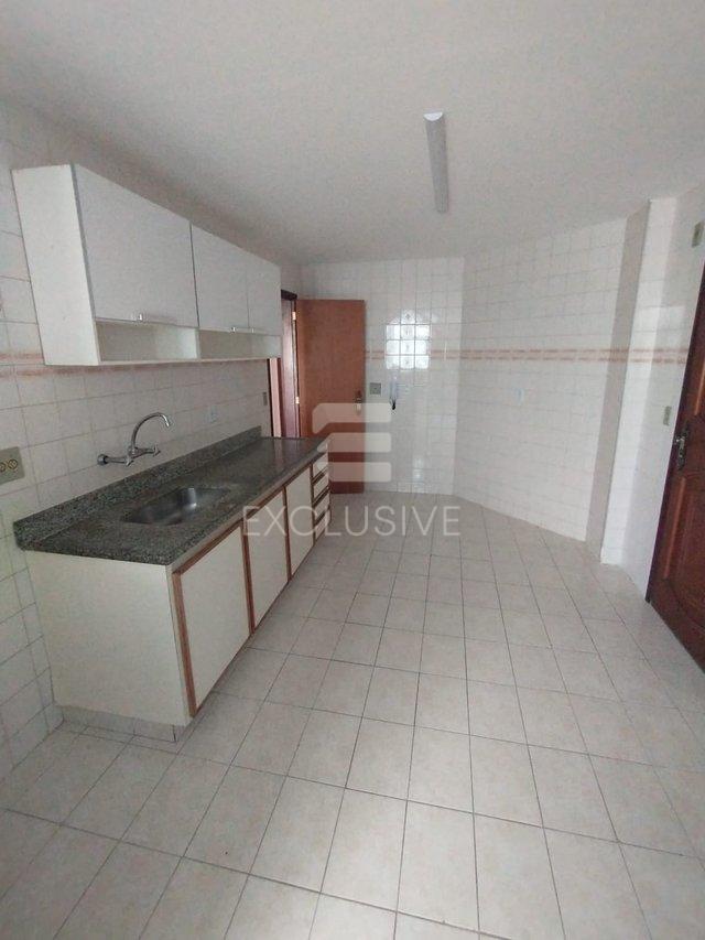 Apartamento com 2 dormitórios à venda, 144 m² por R$ 700.000,00 -Centro- Nova Friburgo/RJ  Nova Friburgo - 