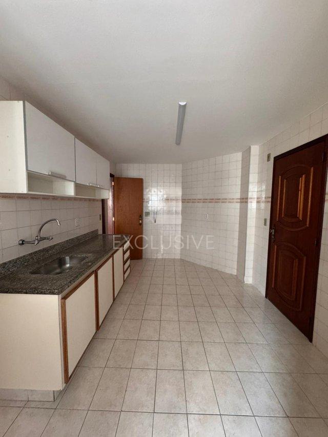 Apartamento com 2 dormitórios à venda, 144 m² por R$ 700.000,00 -Centro- Nova Friburgo/RJ  Nova Friburgo - 