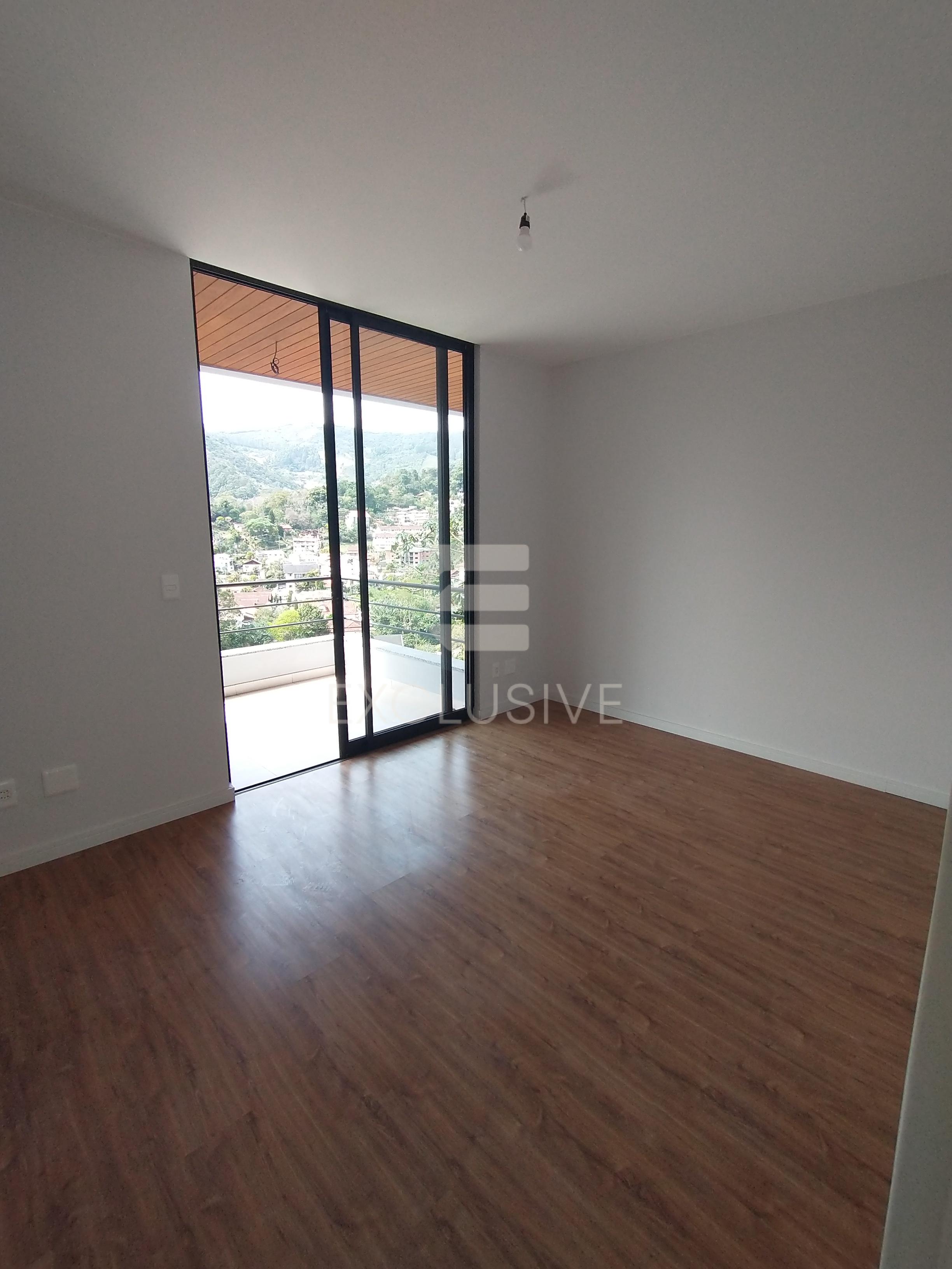 Casa com 3 dormit&oacute;rios &agrave; venda, 266,86 m&sup2; por R$ 1650.000,00 - C&ocirc;nego - Nova Friburgo - RJ  Nova Friburgo - 
