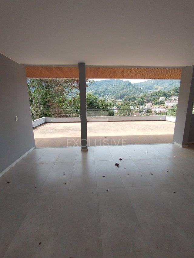 Casa com 3 dormitórios à venda, 266,86 m² por R$ 1650.000,00 - Cônego - Nova Friburgo - RJ  Nova Friburgo - 
