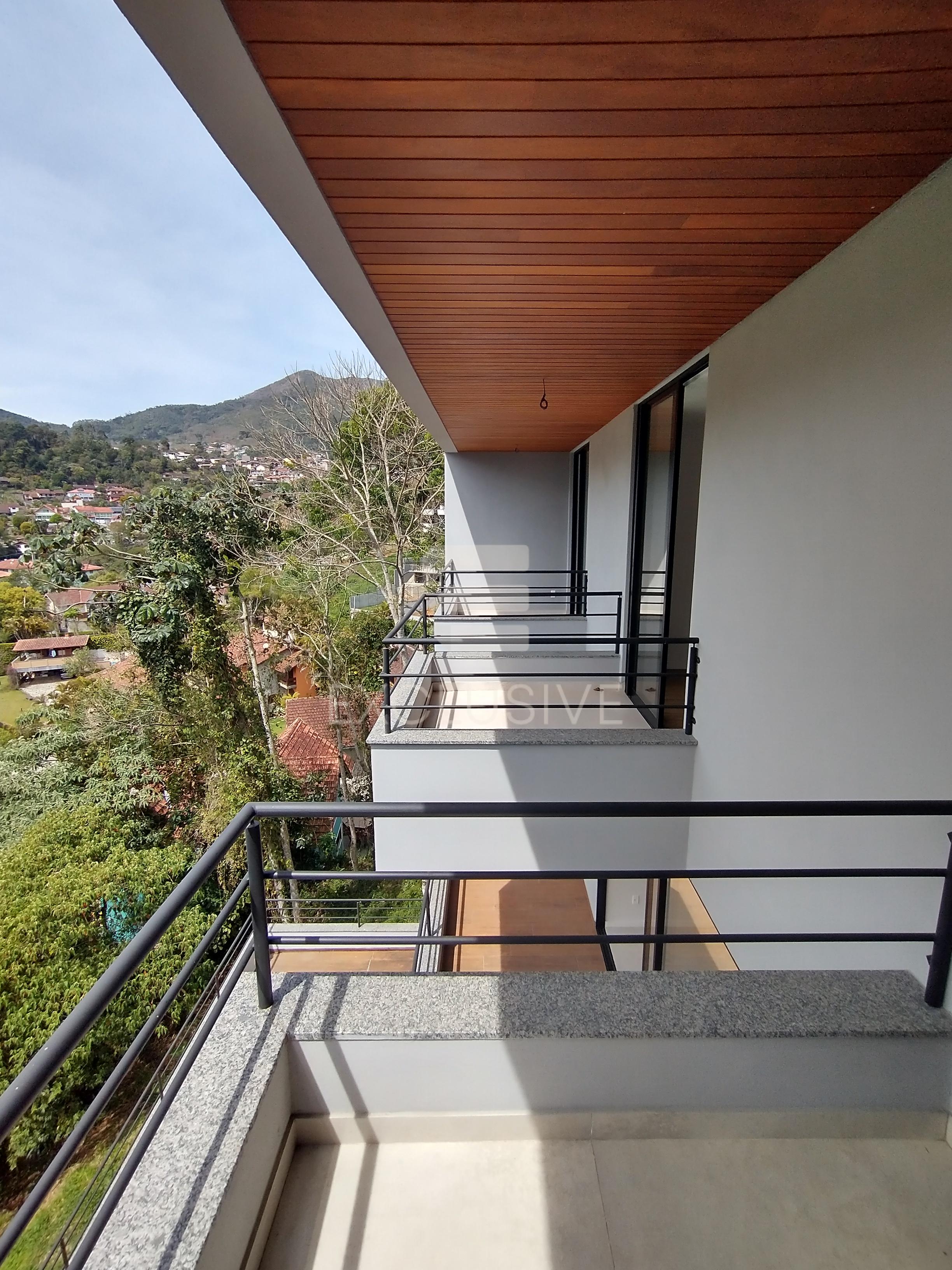 Casa com 3 dormit&oacute;rios &agrave; venda, 266,86 m&sup2; por R$ 1650.000,00 - C&ocirc;nego - Nova Friburgo - RJ  Nova Friburgo - 