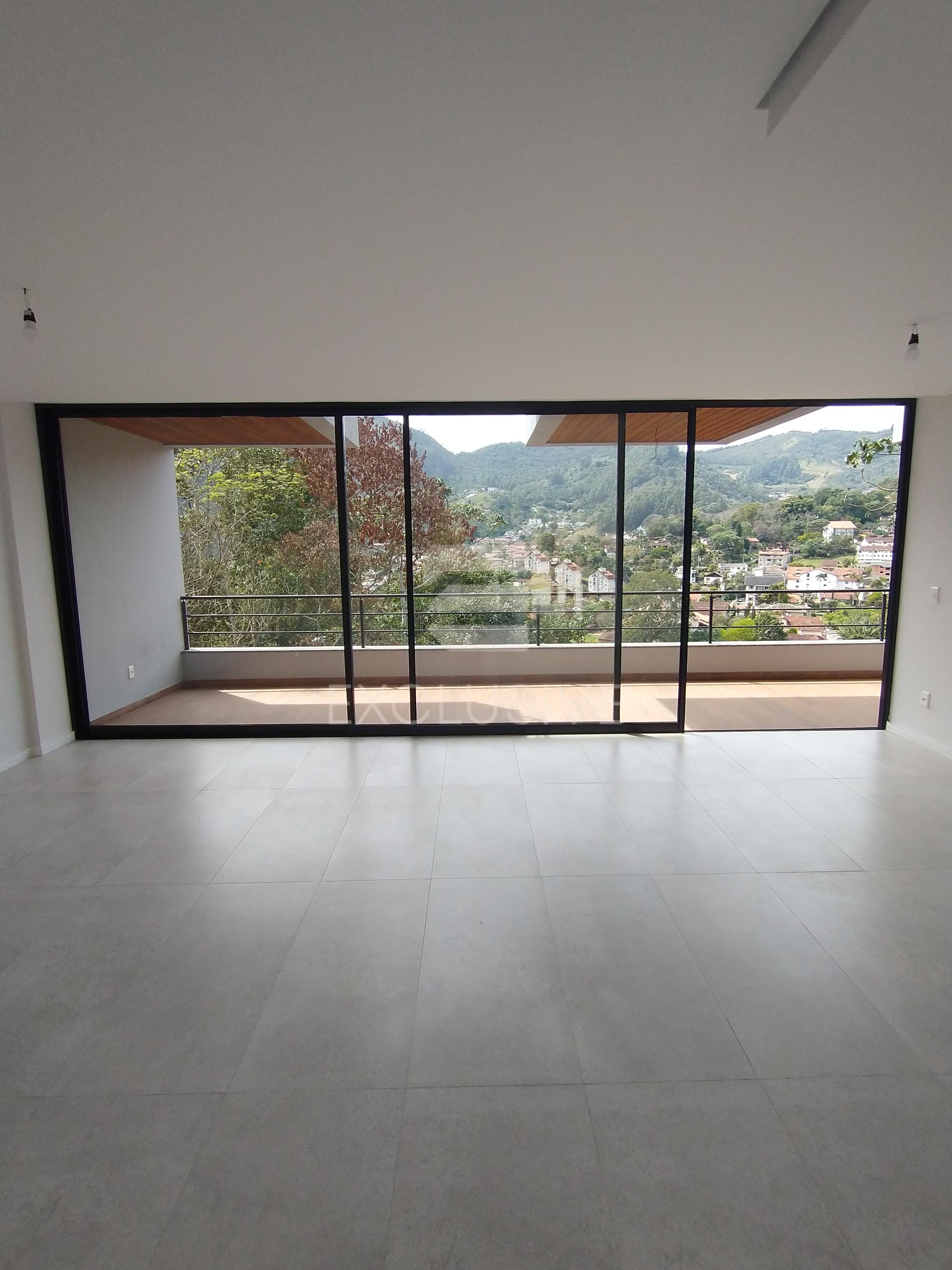 Casa com 3 dormit&oacute;rios &agrave; venda, 266,86 m&sup2; por R$ 1650.000,00 - C&ocirc;nego - Nova Friburgo - RJ  Nova Friburgo - 