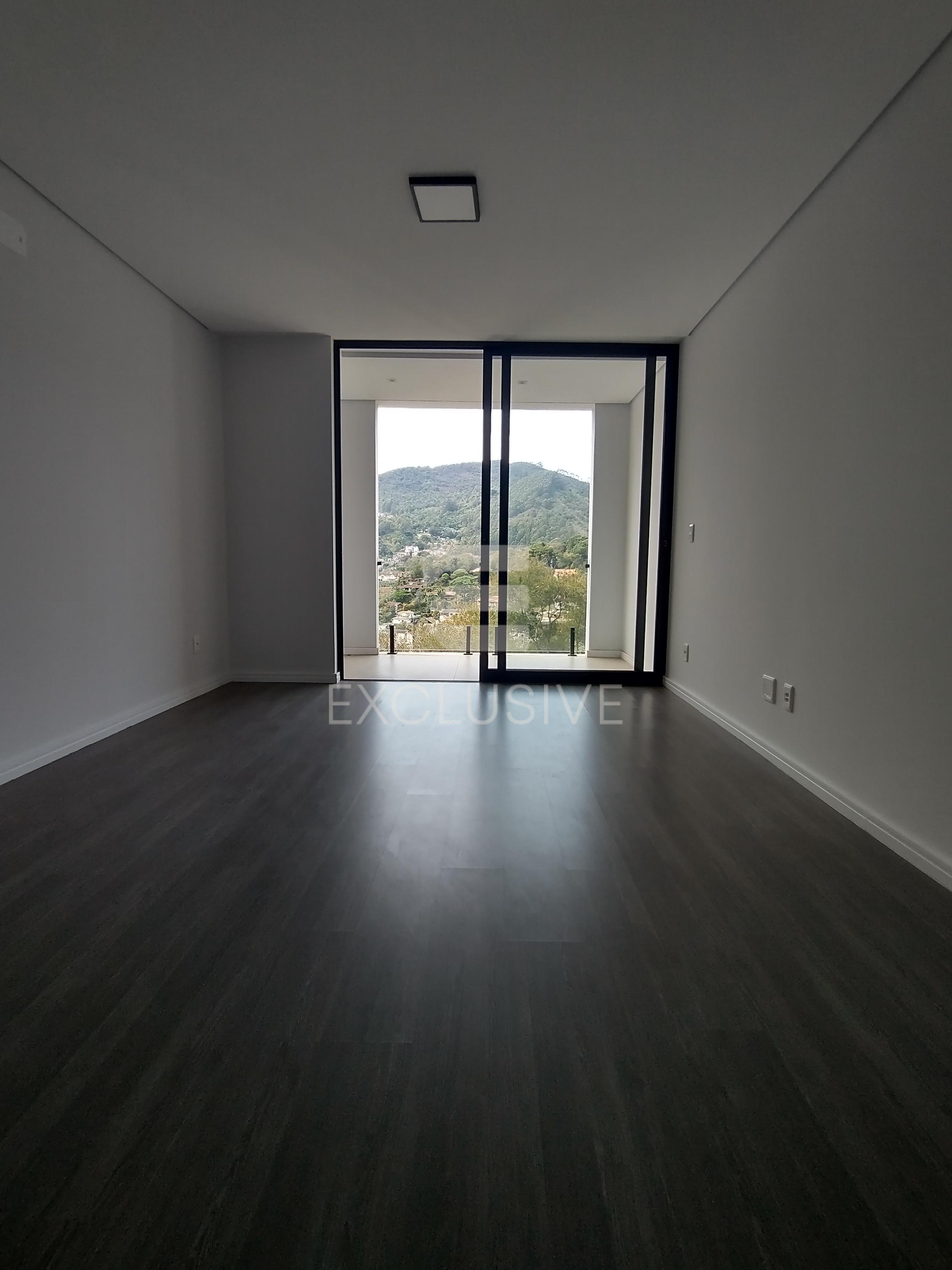 Casa com 3 dormit&oacute;rios &agrave; venda, 231 m&sup2; por R$ 1580.000 - C&ocirc;nego  - Nova Friburgo - RJ  Nova Friburgo - 