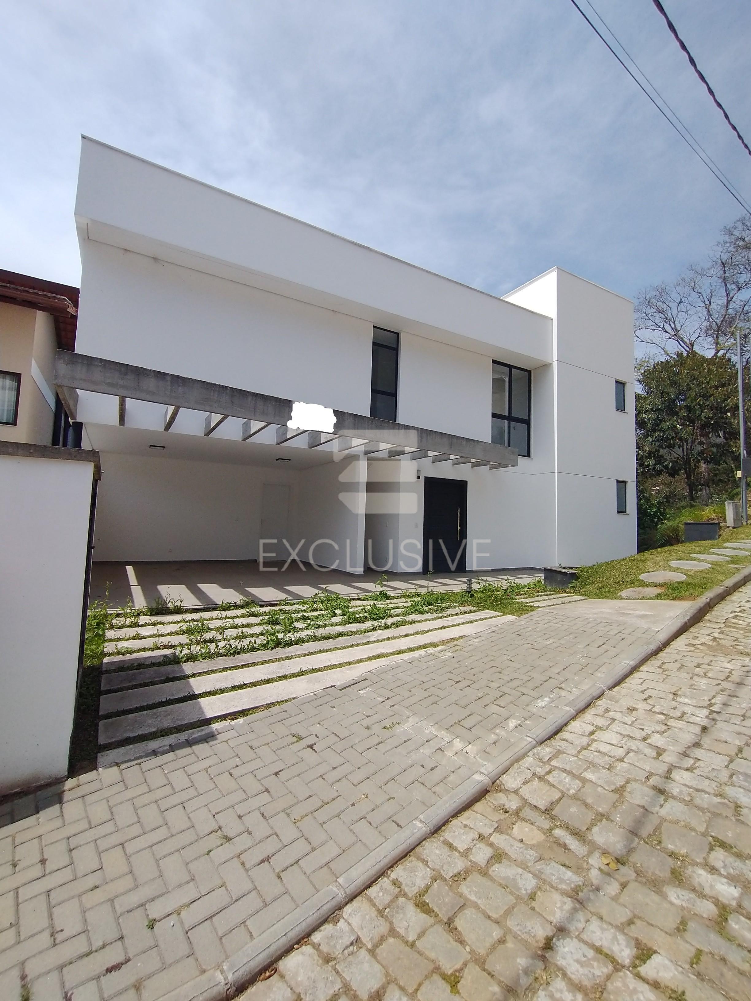 Casa com 3 dormit&oacute;rios &agrave; venda, 231 m&sup2; por R$ 1580.000 - C&ocirc;nego  - Nova Friburgo - RJ  Nova Friburgo - 