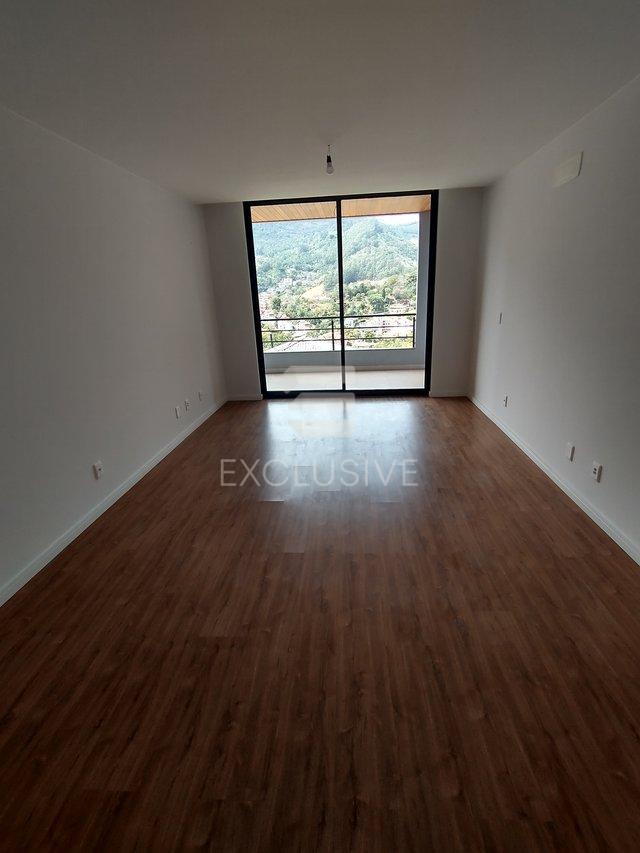 Casa com 3 dormitórios à venda, 310 m² por R$ 1950.000,00 - Cônego - RJ  Nova Friburgo - 