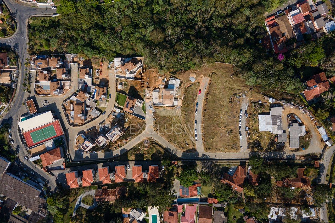Casa com 4 ou 5 dormitórios à venda, a partir de R$ 1. 899.810,00 - Cônego - Nova Friburgo  Nova Friburgo - 