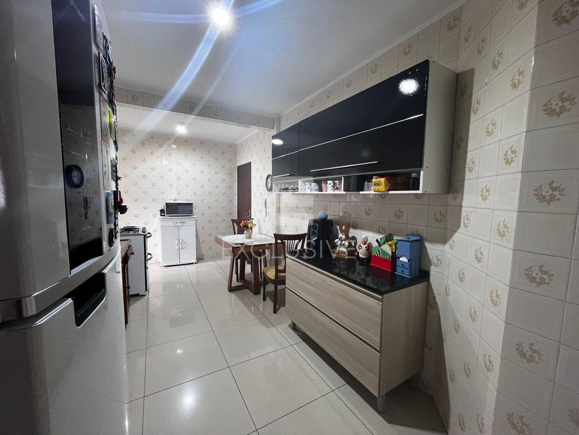 EXCELENTE APARTAMENTO DE 2 QUARTOS - LOCAÇÃO - CENTRO - NOVA FRIBURGO Rua Doutor Euclydes Solon de Pontes Nova Friburgo - 