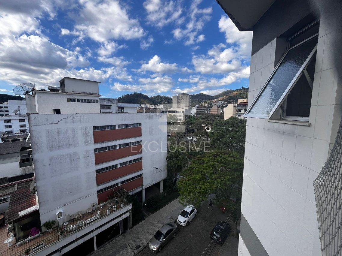 EXCELENTE APARTAMENTO DE 2 QUARTOS - LOCAÇÃO - CENTRO - NOVA FRIBURGO Rua Doutor Euclydes Solon de Pontes Nova Friburgo - 