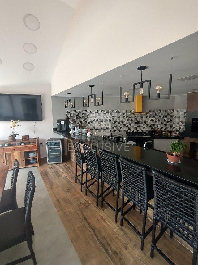 Casa com 4 dormitórios à venda, 500 m² por R$ 2.600.000,00 - Cônego - Nova Friburgo/RJ  Nova Friburgo - 