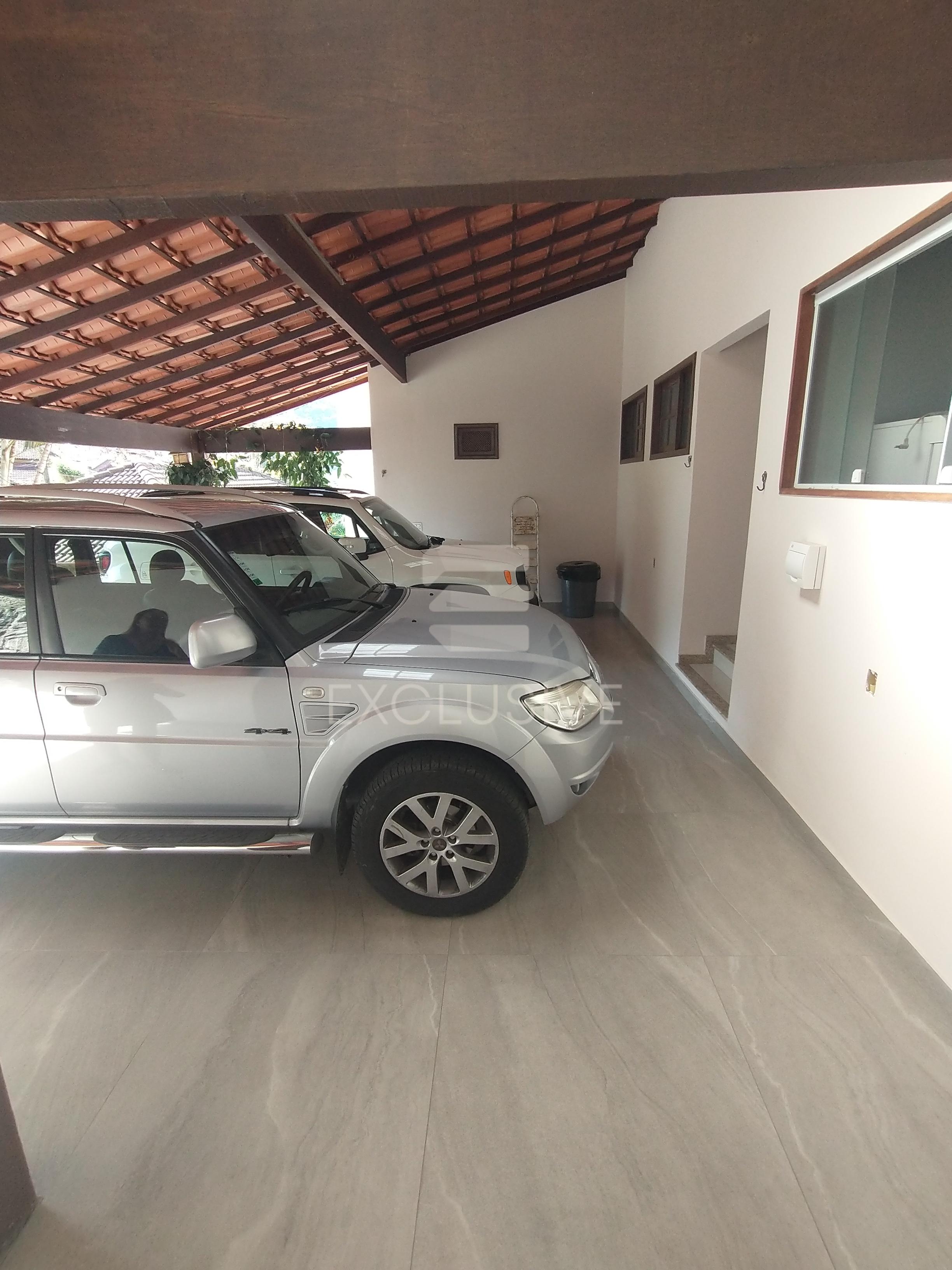 Casa com 4 dormit&oacute;rios &agrave; venda, 500 m&sup2; por R$ 2.600.000,00 - C&ocirc;nego - Nova Friburgo/RJ  Nova Friburgo - 