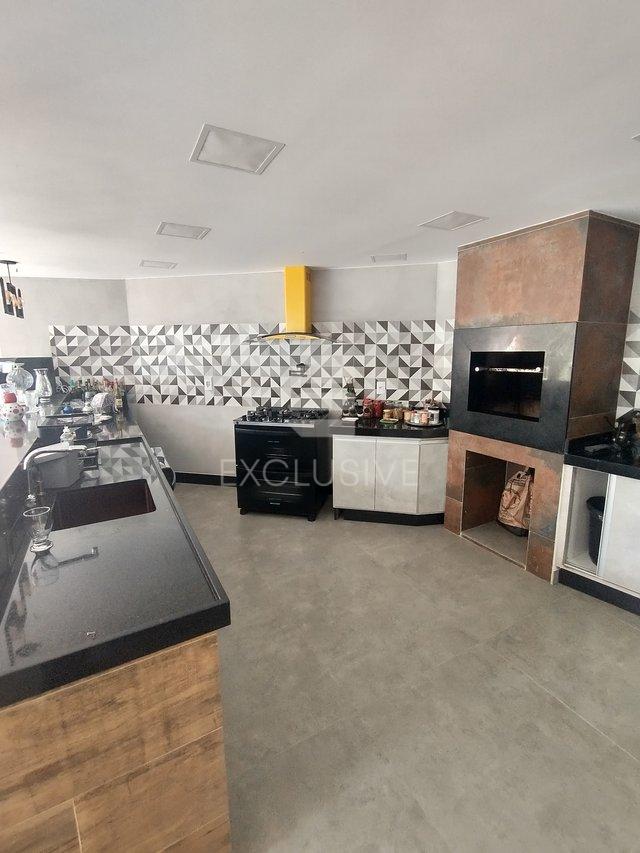 Casa com 4 dormitórios à venda, 500 m² por R$ 2.600.000,00 - Cônego - Nova Friburgo/RJ  Nova Friburgo - 