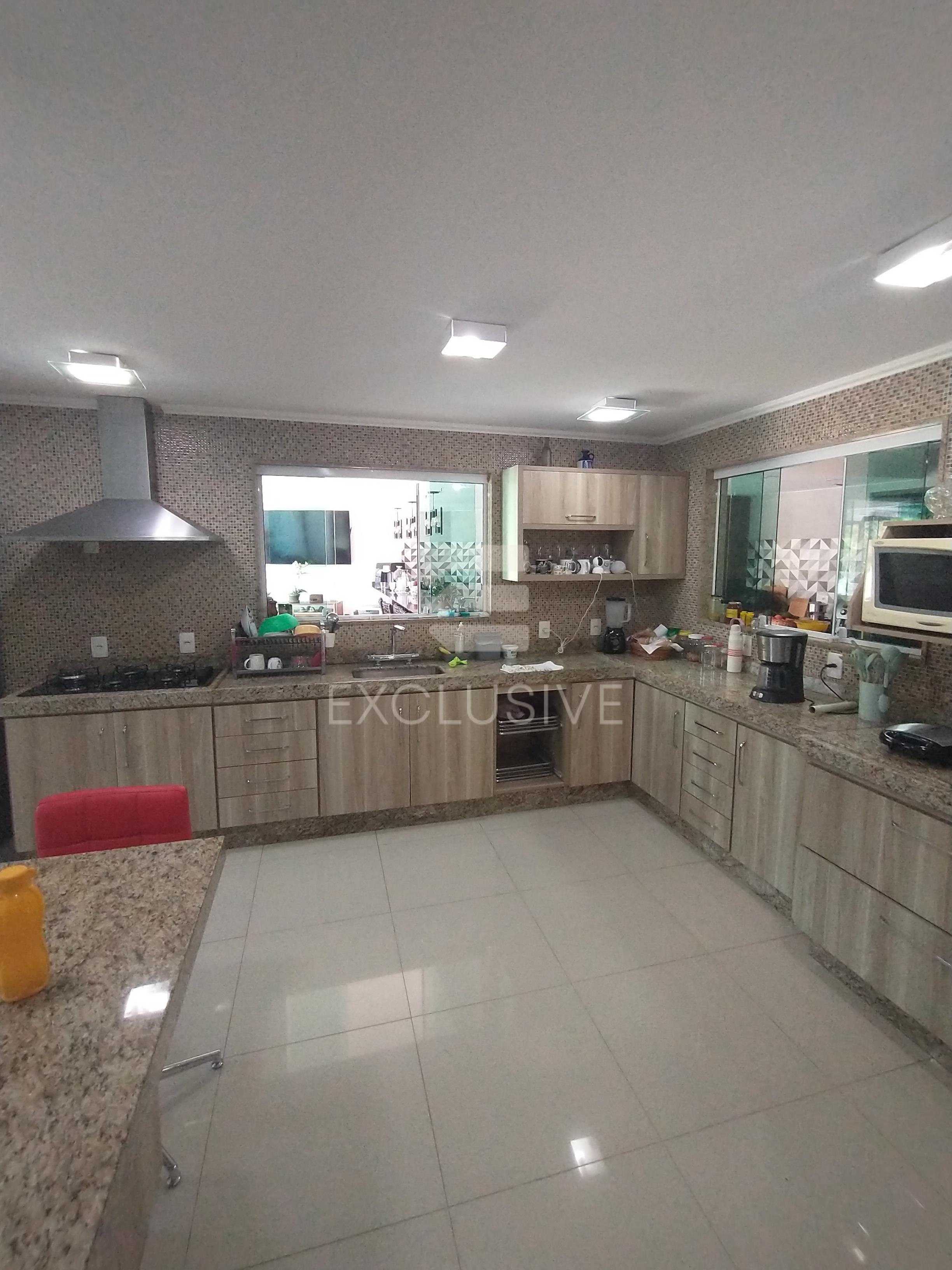 Casa com 4 dormit&oacute;rios &agrave; venda, 500 m&sup2; por R$ 2.600.000,00 - C&ocirc;nego - Nova Friburgo/RJ  Nova Friburgo - 