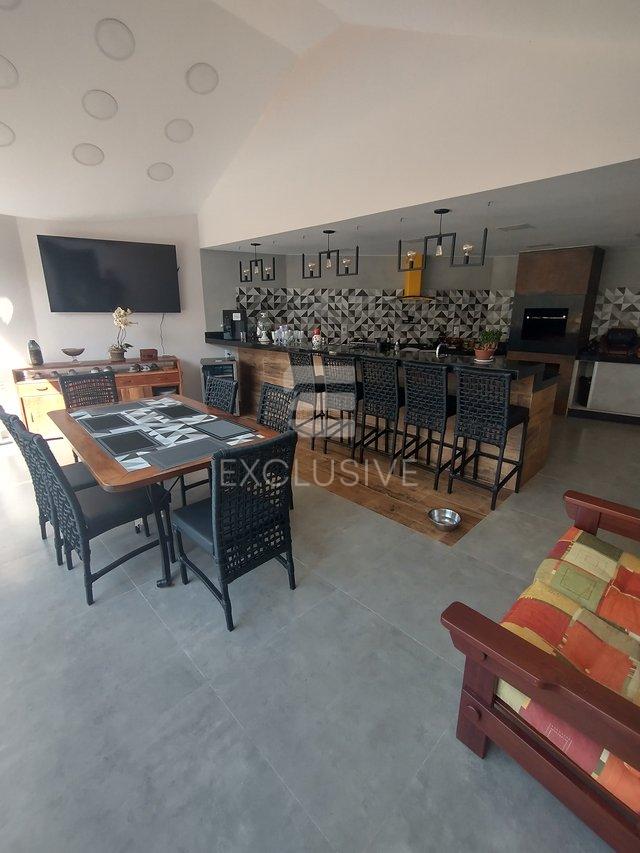 Casa com 4 dormitórios à venda, 500 m² por R$ 2.600.000,00 - Cônego - Nova Friburgo/RJ  Nova Friburgo - 