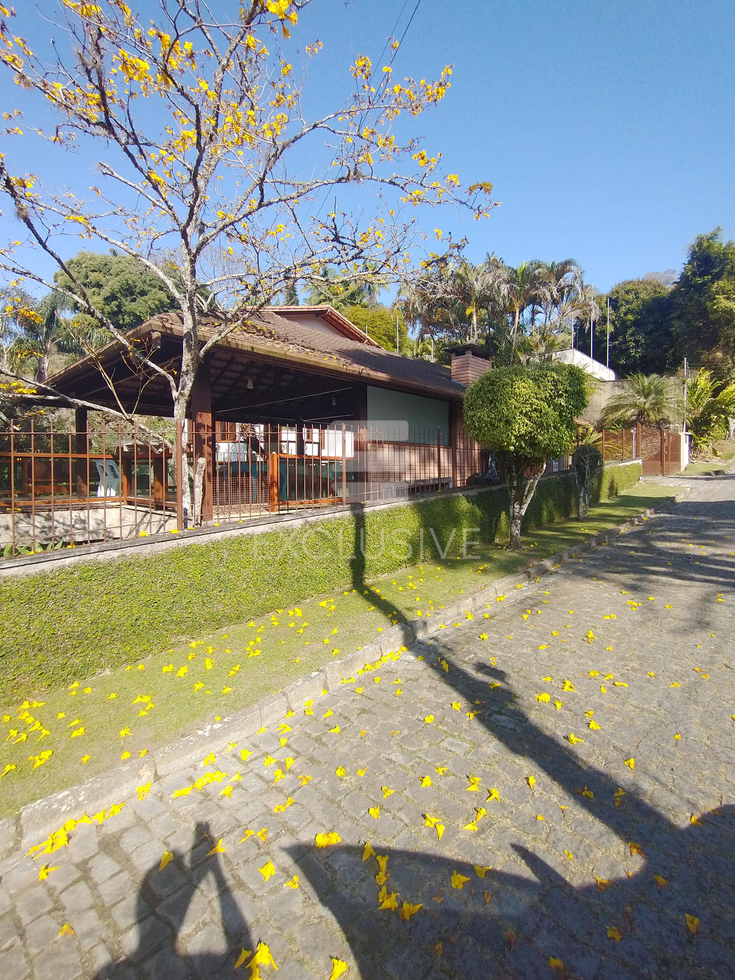 Casa com 4 dormit&oacute;rios &agrave; venda, 500 m&sup2; por R$ 2.600.000,00 - C&ocirc;nego - Nova Friburgo/RJ  Nova Friburgo - 