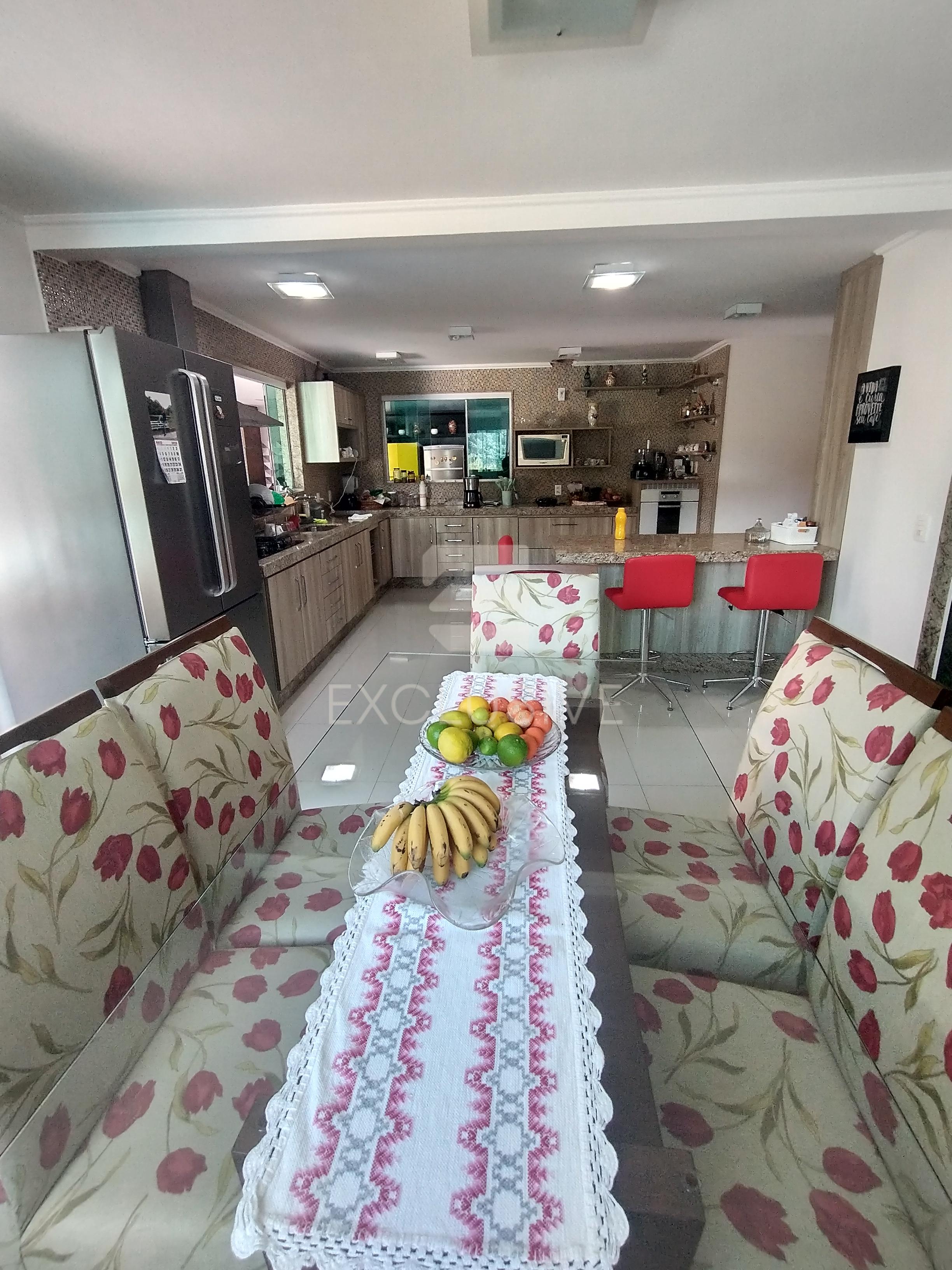 Casa com 4 dormit&oacute;rios &agrave; venda, 500 m&sup2; por R$ 2.600.000,00 - C&ocirc;nego - Nova Friburgo/RJ  Nova Friburgo - 