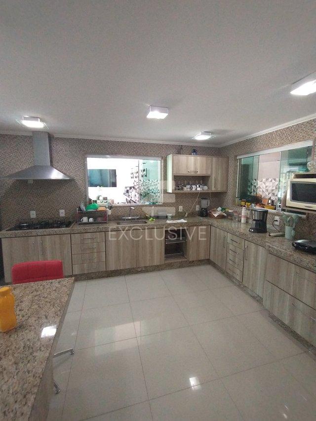 Casa com 4 dormitórios à venda, 500 m² por R$ 2.600.000,00 - Cônego - Nova Friburgo/RJ  Nova Friburgo - 