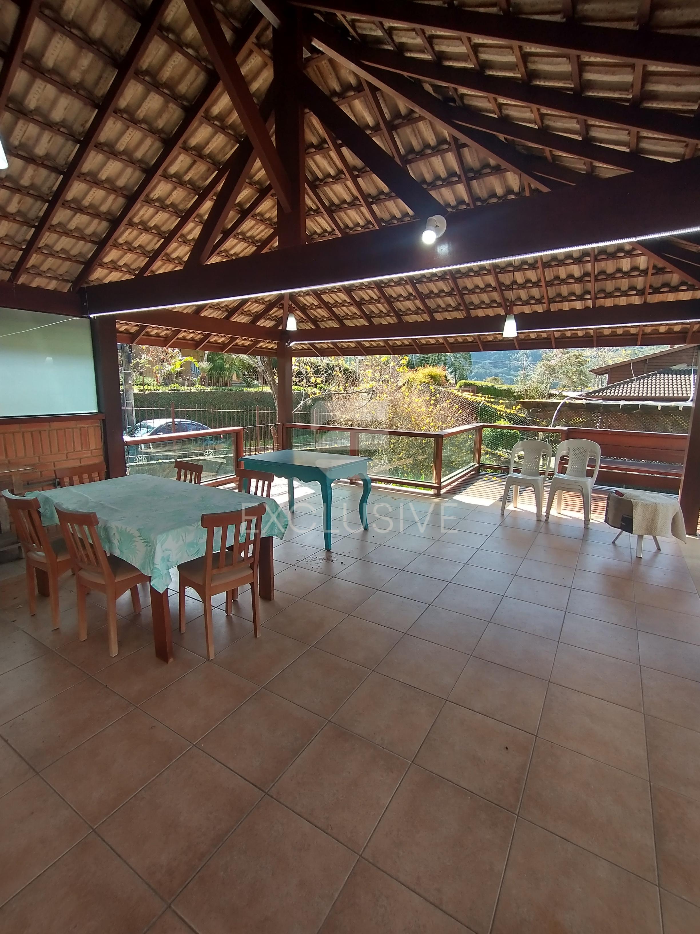 Casa com 4 dormit&oacute;rios &agrave; venda, 500 m&sup2; por R$ 2.600.000,00 - C&ocirc;nego - Nova Friburgo/RJ  Nova Friburgo - 
