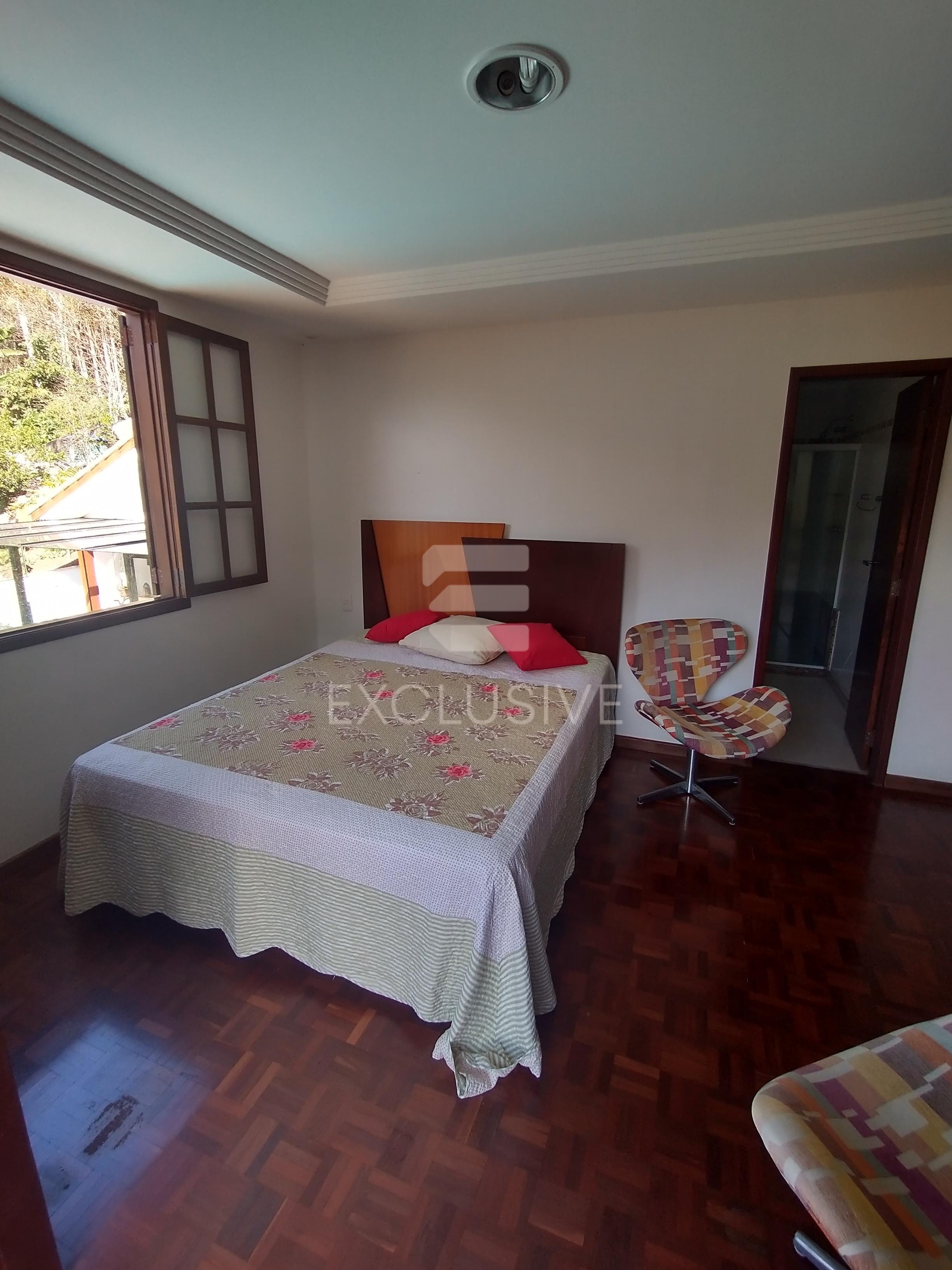 Casa com 4 dormit&oacute;rios &agrave; venda, 500 m&sup2; por R$ 2.600.000,00 - C&ocirc;nego - Nova Friburgo/RJ  Nova Friburgo - 