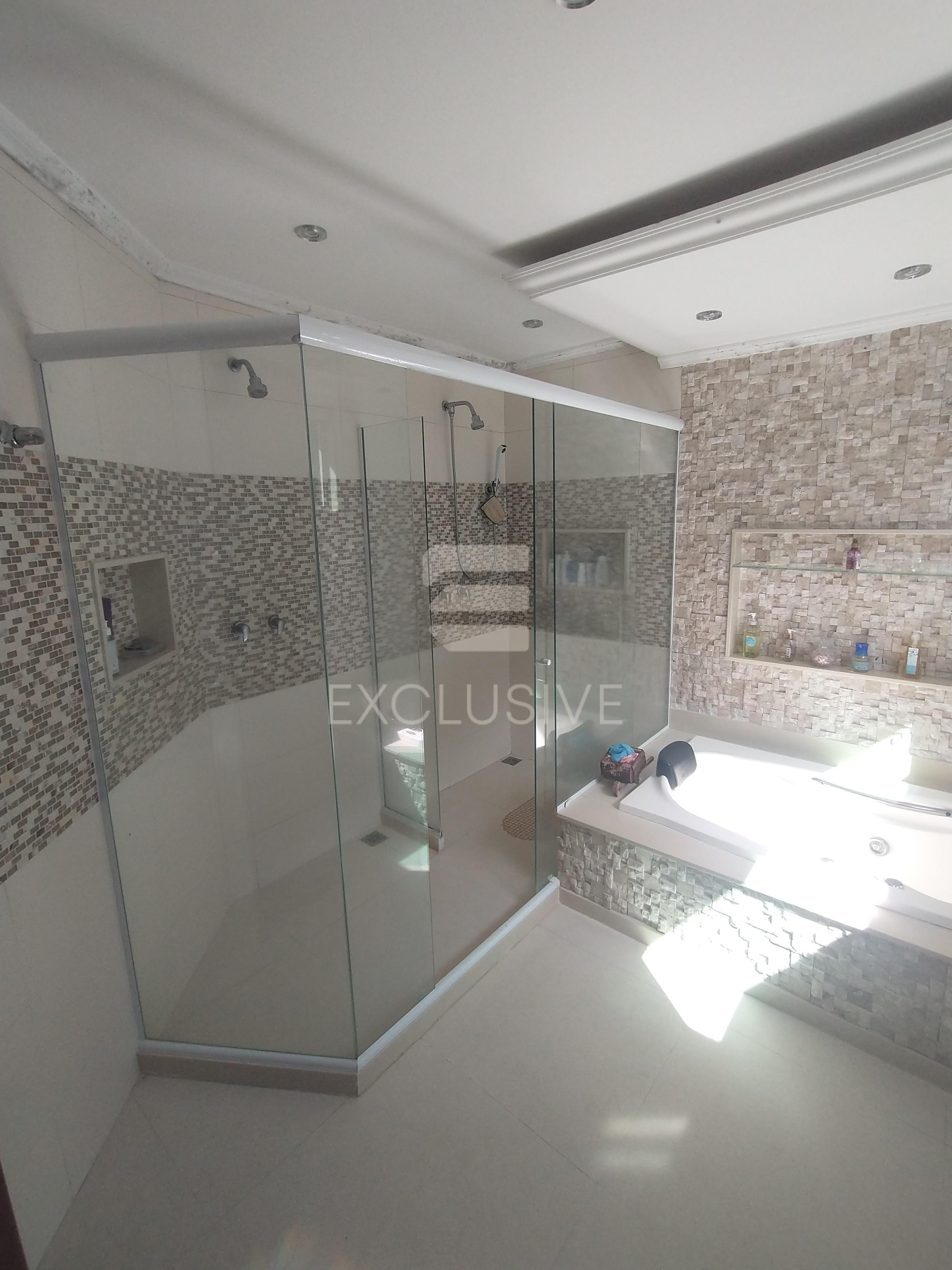 Casa com 4 dormit&oacute;rios &agrave; venda, 500 m&sup2; por R$ 2.600.000,00 - C&ocirc;nego - Nova Friburgo/RJ  Nova Friburgo - 
