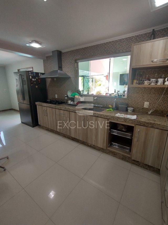 Casa com 4 dormitórios à venda, 500 m² por R$ 2.600.000,00 - Cônego - Nova Friburgo/RJ  Nova Friburgo - 