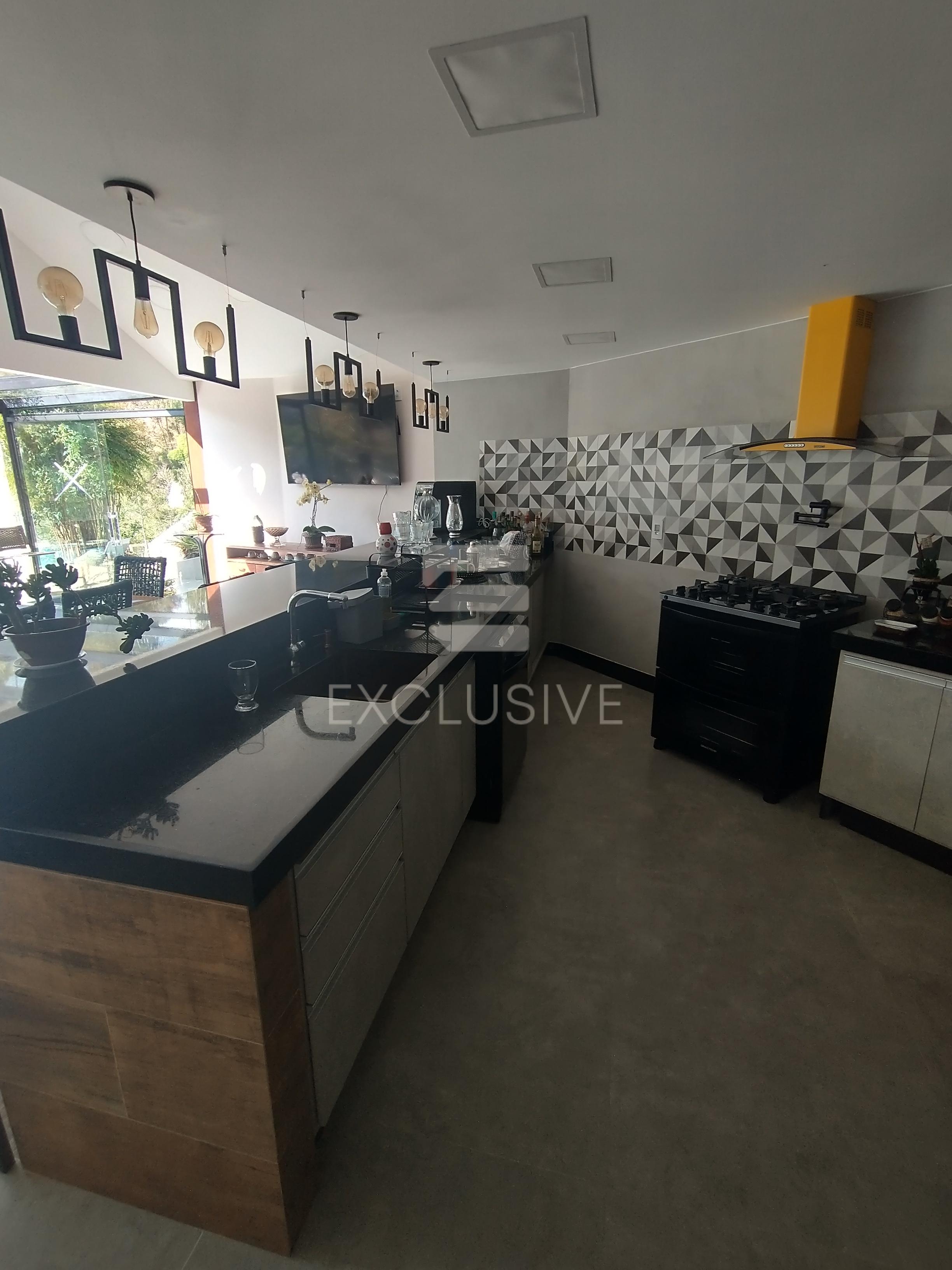 Casa com 4 dormit&oacute;rios &agrave; venda, 500 m&sup2; por R$ 2.600.000,00 - C&ocirc;nego - Nova Friburgo/RJ  Nova Friburgo - 