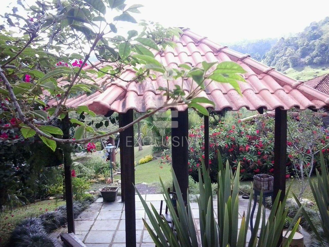 Chácara com 3 dormitórios à venda, 8.000 m² por R$ 1.150.000,00 - Nova Friburgo/RJ  Nova Friburgo - 