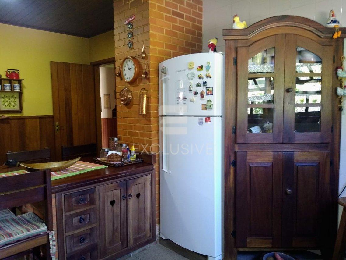 Chácara com 3 dormitórios à venda, 8.000 m² por R$ 1.150.000,00 - Nova Friburgo/RJ  Nova Friburgo - 