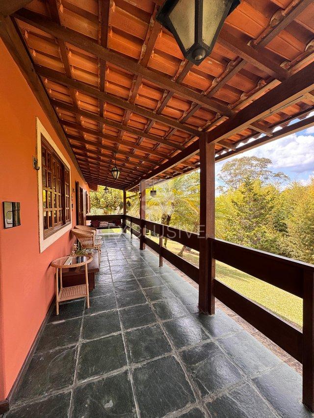 Chácara com 3 dormitórios à venda, 8.000 m² por R$ 1.150.000,00 - Nova Friburgo/RJ  Nova Friburgo - 