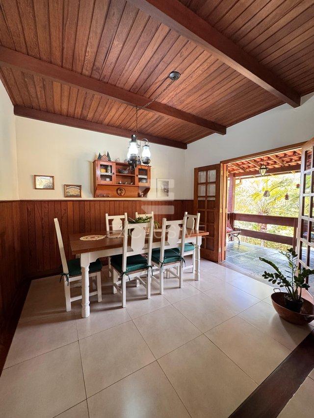 Chácara com 3 dormitórios à venda, 8.000 m² por R$ 1.150.000,00 - Nova Friburgo/RJ  Nova Friburgo - 