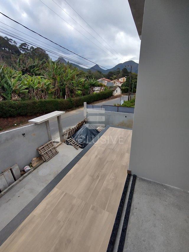 Casa com 2 dormitórios à venda, 65 m² por R$ 315.000 - Sitio São Luiz - Nova Friburgo - RJ  Nova Friburgo - 