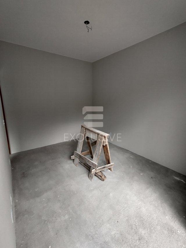 Casa com 2 dormitórios à venda, 65 m² por R$ 315.000 - Sitio São Luiz - Nova Friburgo - RJ  Nova Friburgo - 
