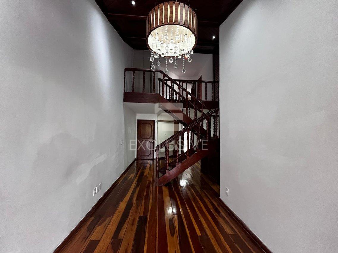 EXCELENTE COBERTURA DUPLEX - LOCAÇÃO - NOVA FRIBURGO  Nova Friburgo - 