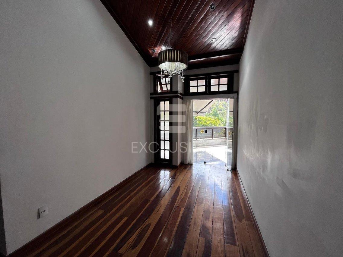 EXCELENTE COBERTURA DUPLEX - LOCAÇÃO - NOVA FRIBURGO  Nova Friburgo - 