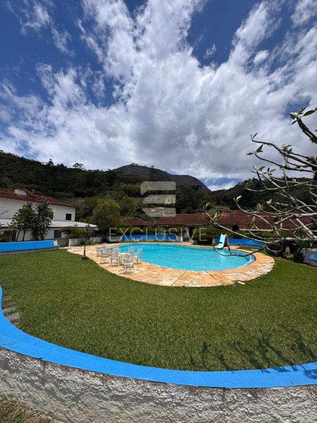 EXCELENTE POLO COMERCIAL PARA LOCAÇÃO COM VÁRIAS POSSIBILIDADES DE NEGÓCIOS  NOVAFRIBURGO  Nova Friburgo - 