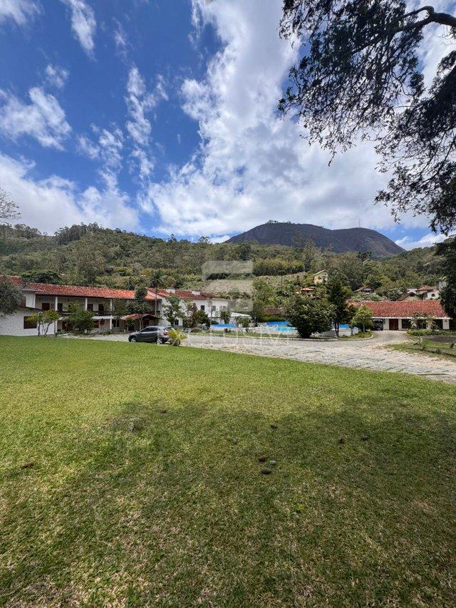 EXCELENTE POLO COMERCIAL PARA LOCAÇÃO COM VÁRIAS POSSIBILIDADES DE NEGÓCIOS  NOVAFRIBURGO  Nova Friburgo - 