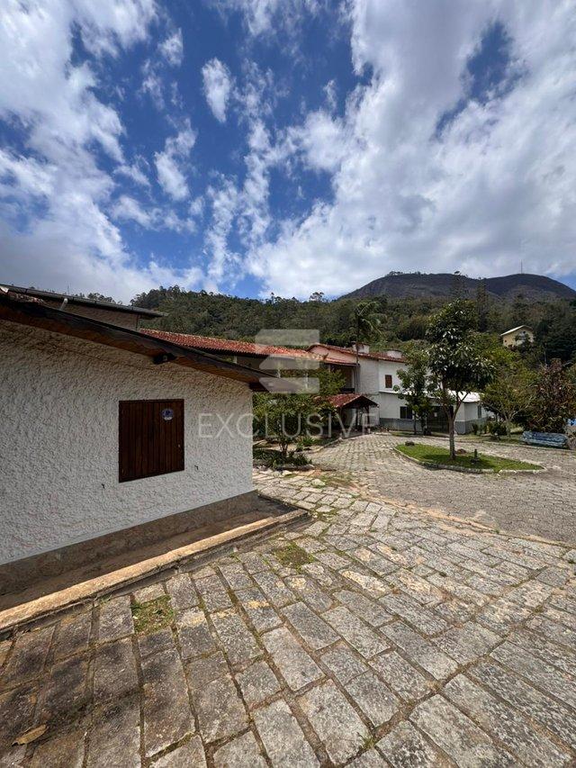 EXCELENTE POLO COMERCIAL PARA LOCAÇÃO COM VÁRIAS POSSIBILIDADES DE NEGÓCIOS  NOVAFRIBURGO  Nova Friburgo - 