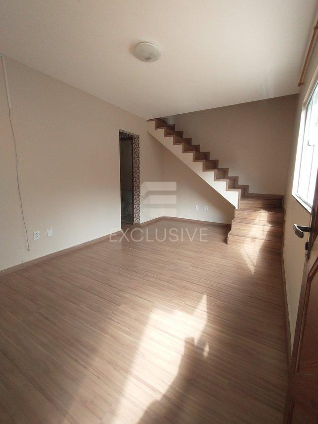 Casa com 2 dormitórios à venda, 65 m² por R$ 300.000 - Varginha - Nova Friburgo - RJ  Nova Friburgo - 