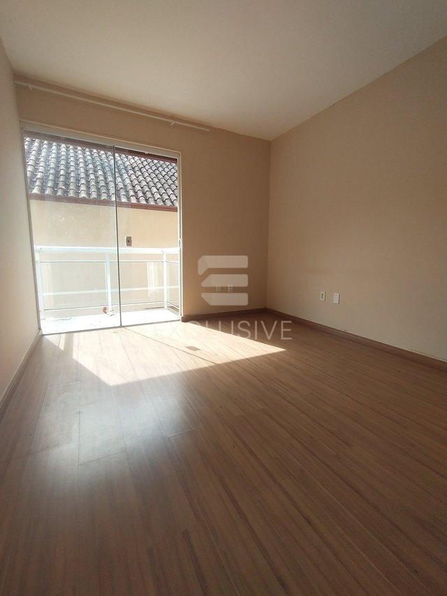 Casa com 2 dormitórios à venda, 65 m² por R$ 300.000 - Varginha - Nova Friburgo - RJ  Nova Friburgo - 